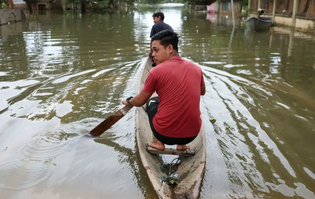 夢見水災 逃生 夢見水災 逃生