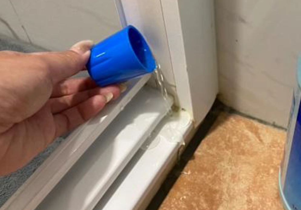 浴室除霉矽利康DIY教學：發霉根治與預防全攻略