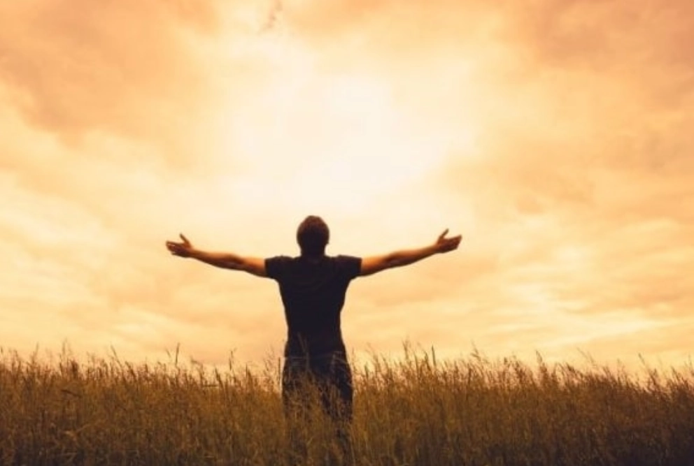 夢到自己重生是什麼意思？深度解析重生夢境的5種象徵