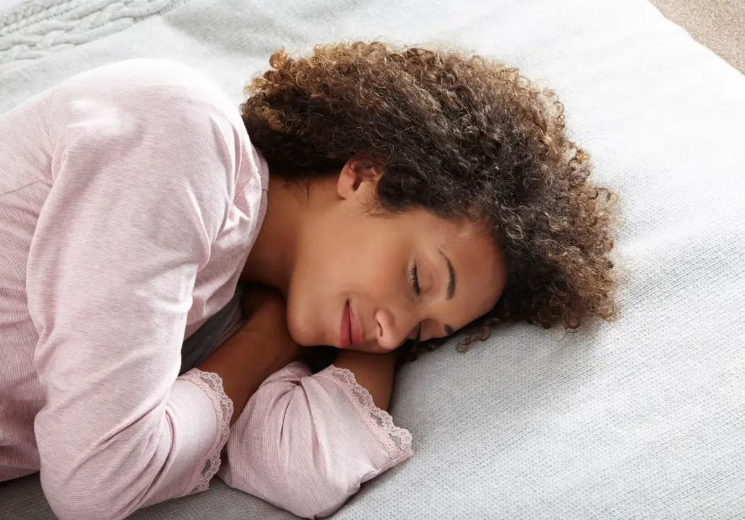 夢到一個人是否代表他在想你？解析夢境真相與科學根據