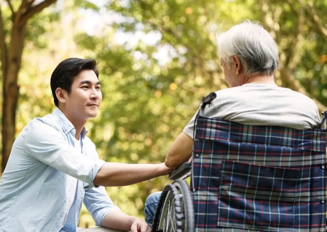 夢見過世的父親和我說話：心理學解析與情感療癒指南