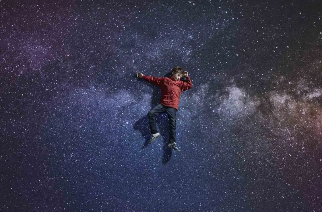 夢中夢醒不來：掙脫清醒夢困境的實用指南