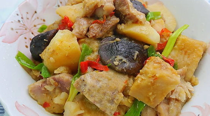 芋頭椰汁炆雞全攻略：餐廳推薦、家常做法與美味秘訣