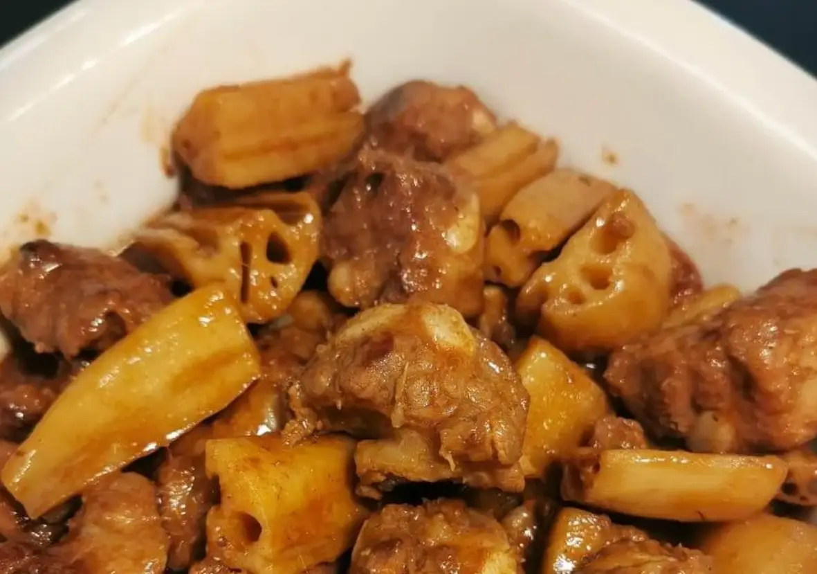 蓮藕栗子炆排骨 做法