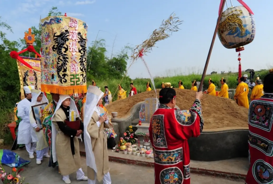 夢到過世的親親 解夢