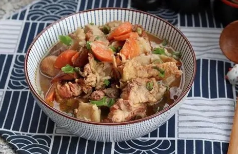 芋頭雞肉煲食譜 芋頭雞肉煲食譜