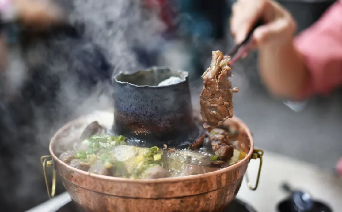 台中炭火牛肉鍋 台中炭火牛肉鍋