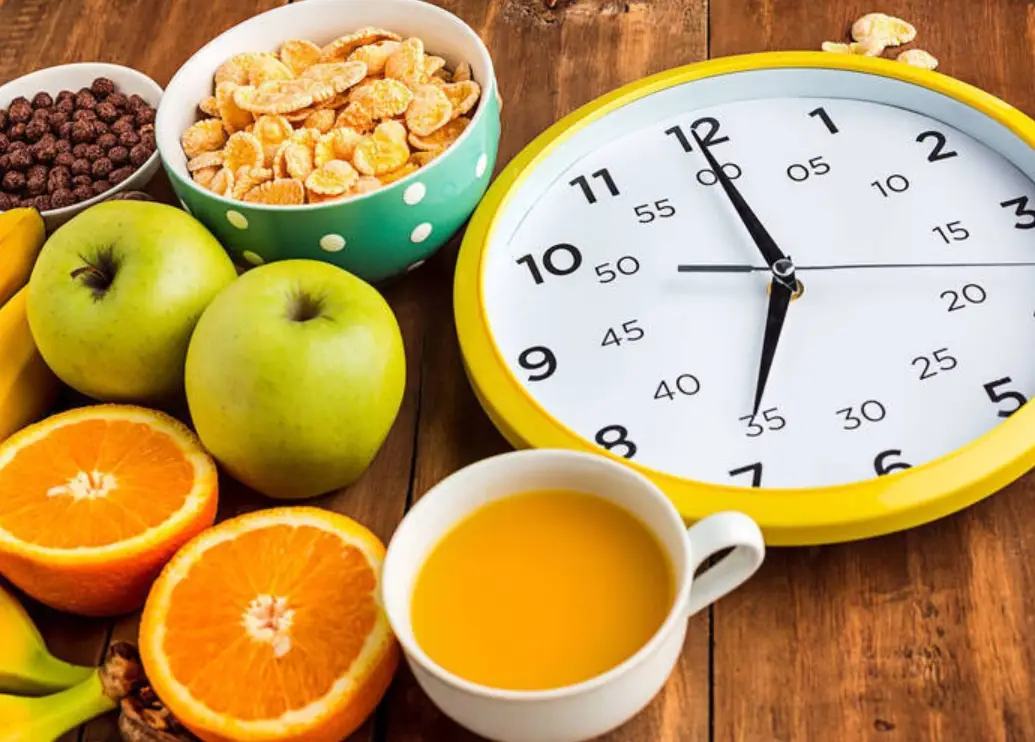 斷食頭暈想吐怎麼辦？安全斷食不適全攻略