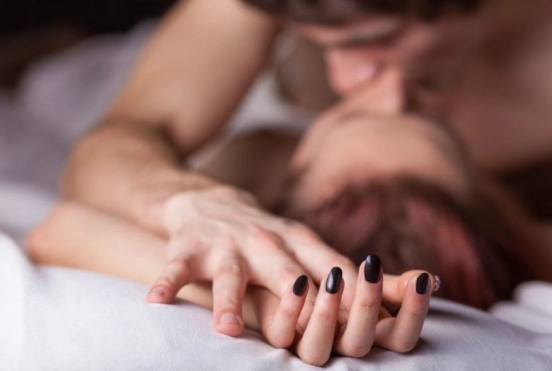 曖昧發生關係 曖昧發生關係