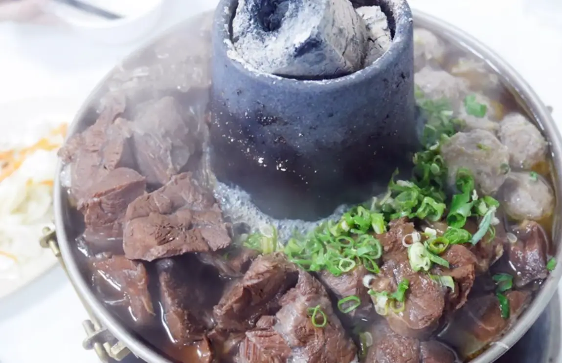 台中炭火牛肉鍋 台中炭火牛肉鍋