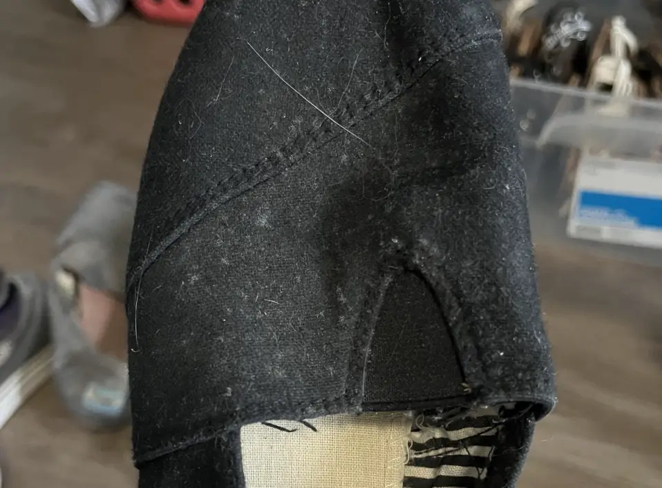 鞋子發霉曬太陽真的有用嗎？完整除霉步驟與預防指南