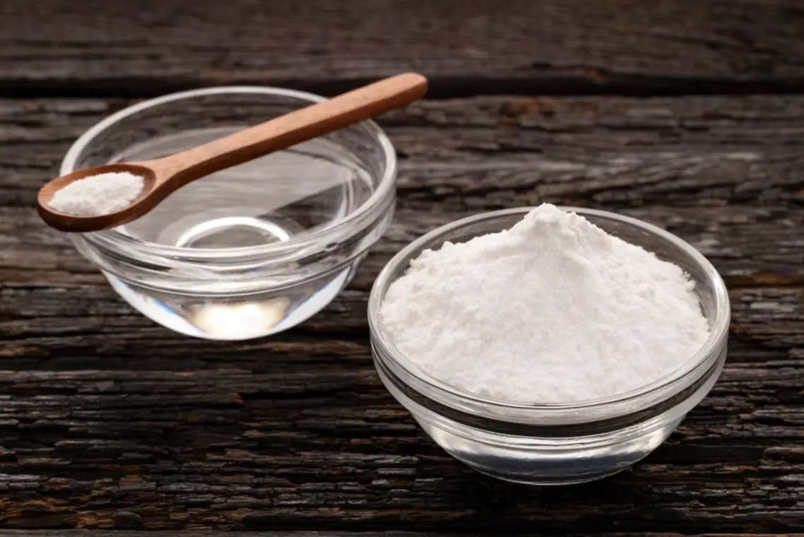 食用小蘇打粉的萬用指南：清潔、烹飪與生活妙招全解析