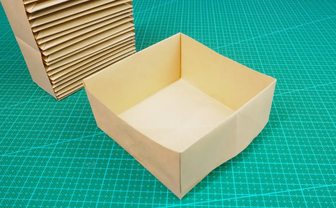 正方形盒折紙