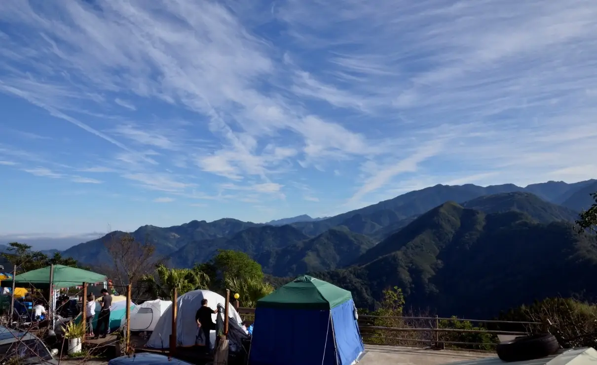 拉拉山露營車住宿