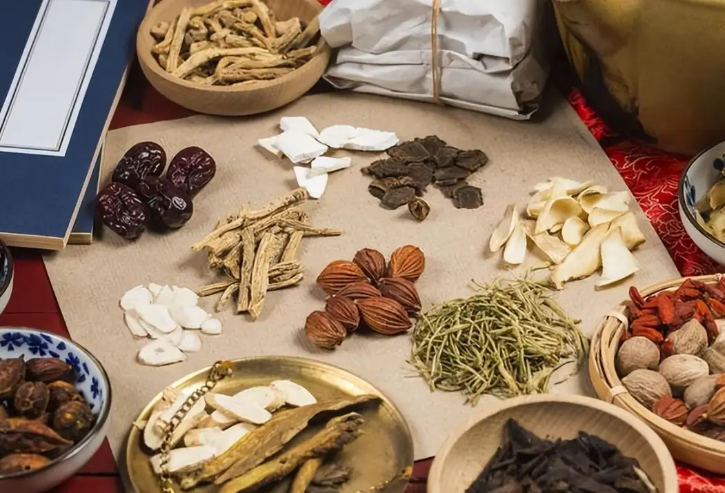 六君子湯飯前飯後怎麼吃？中醫師教你正確服用時機與禁忌