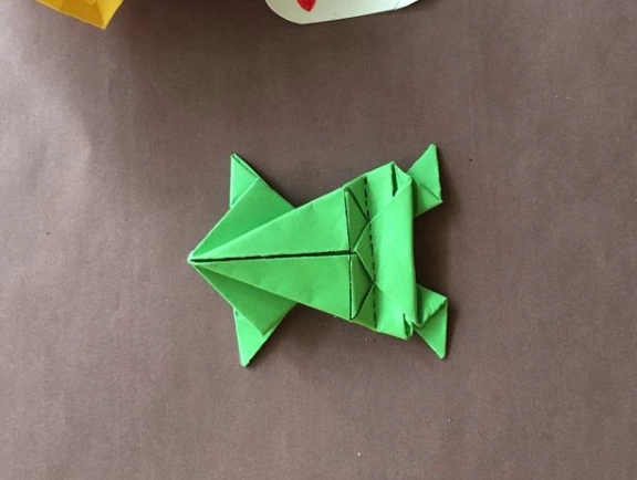 彈跳青蛙摺紙教學：從零開始的完整步驟與常見錯誤解決