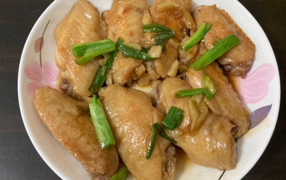 炆鷄食譜全攻略：從選材到燉煮，一次解決所有疑難雜症