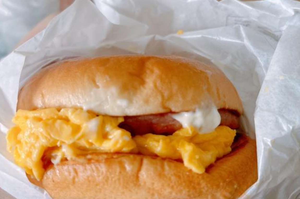 麥當勞炒雙蛋脆雞包蛋白質解析：健身外食新選擇？