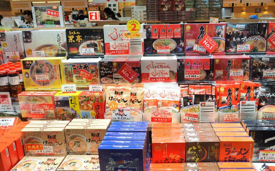 博多車站必買伴手禮全攻略：在地推薦清單與實用選購秘訣