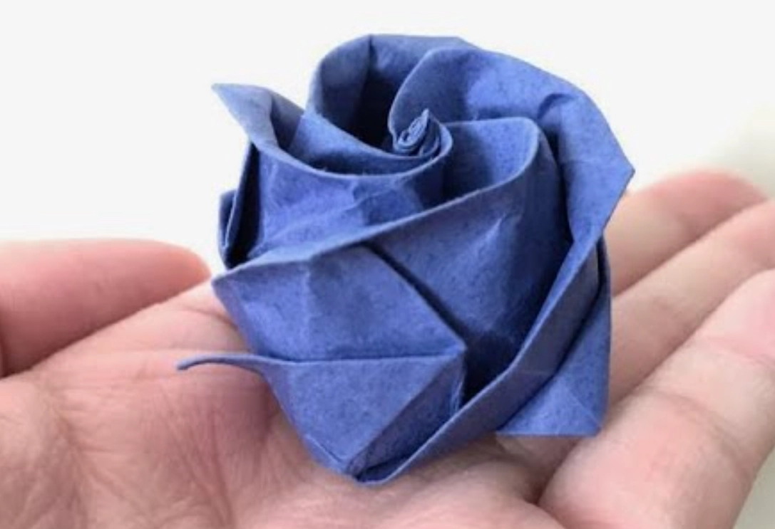 摺紙花玫瑰完整指南：從基礎到創意，親手製作永恆心意
