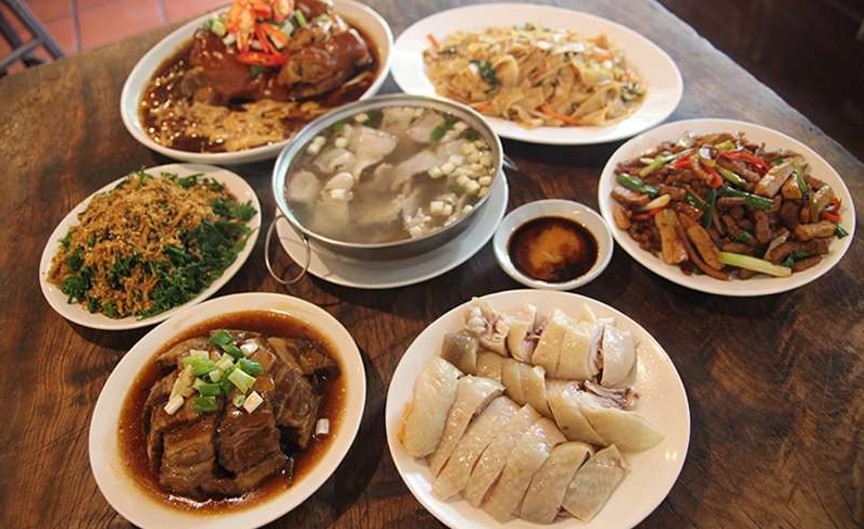 苗栗餐廳推薦 | 在地人帶路！客家菜、海鮮、早午餐必吃清單