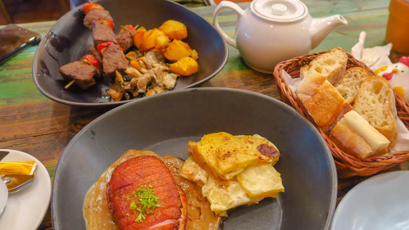 胡志明市法式餐廳推薦：在地人帶路，品味殖民風情的舌尖之旅