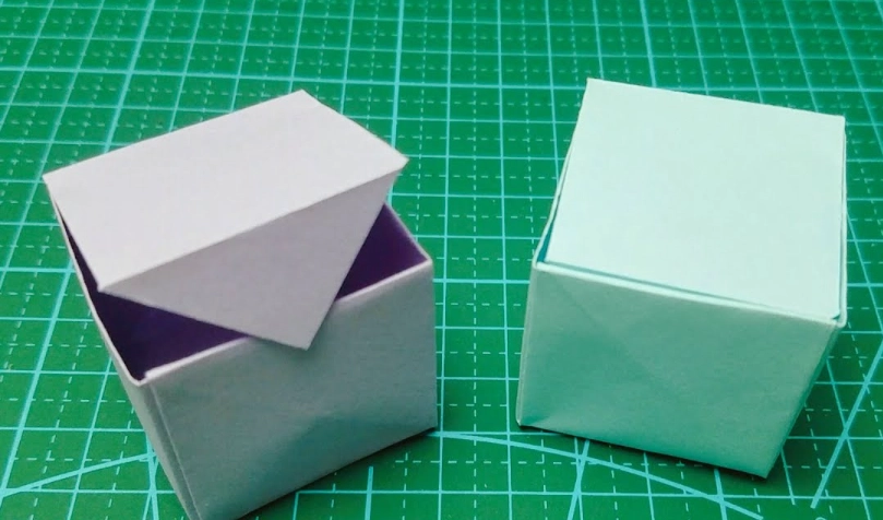正方形紙盒折法