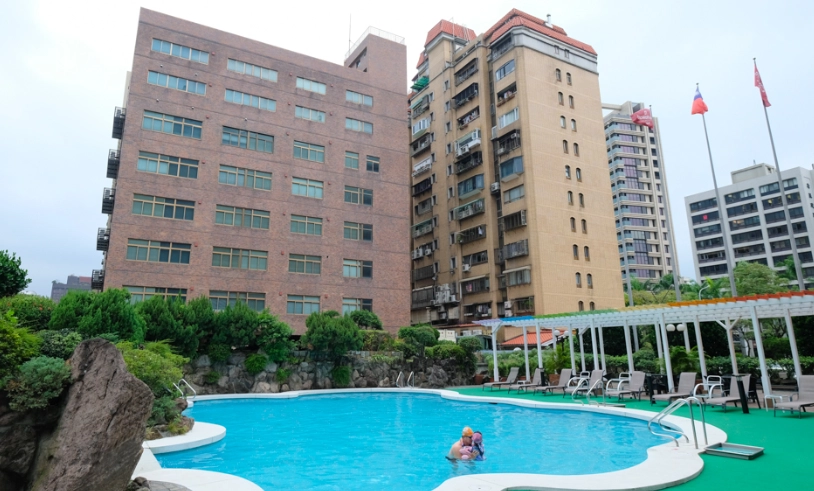 台北游泳池飯店推薦清單：親子度假與城市放鬆住宿攻略