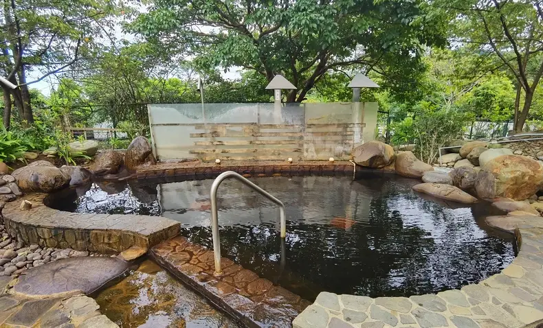 桃園泡湯推薦｜3大類湯屋精選，從平價到奢華一次看