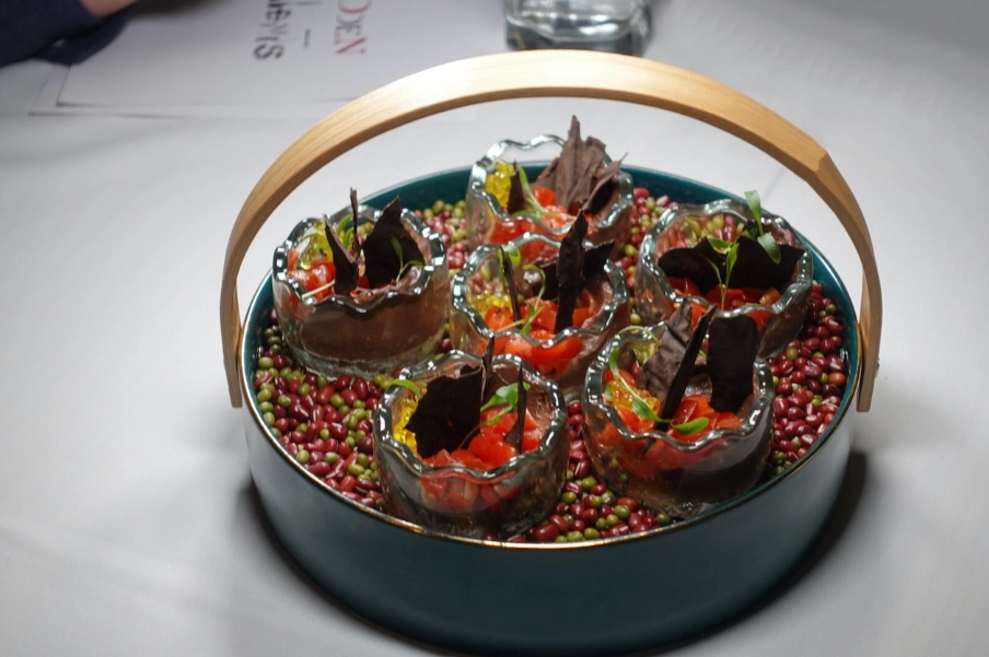 黑番茄 黑番茄