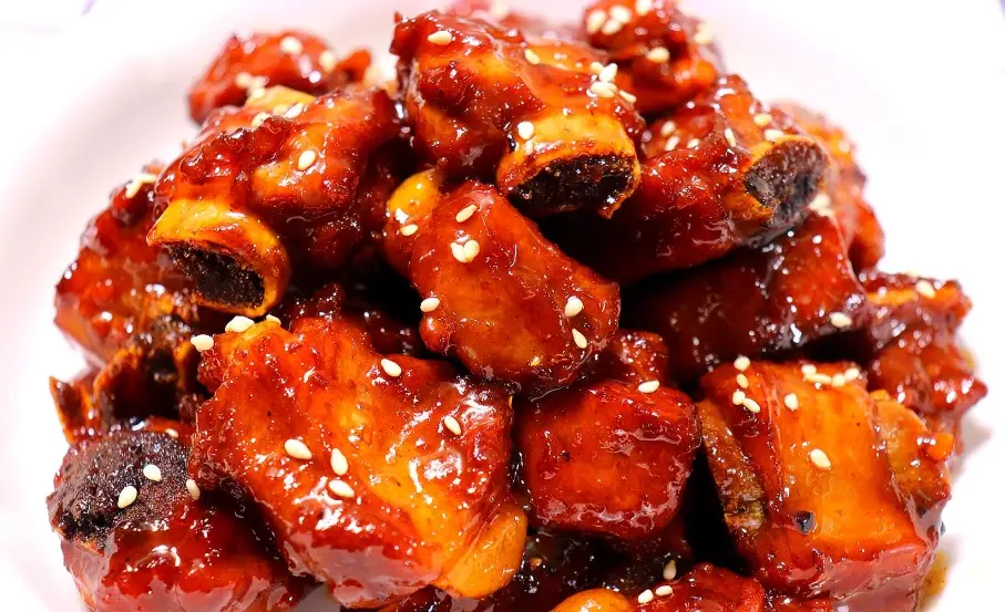 糖醋排骨簡易食譜：免炸30分鐘上桌，台式酸甜黃金比例
