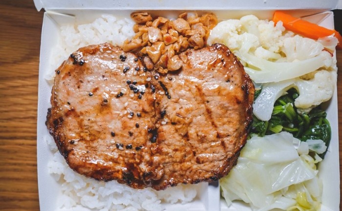 大遠百附近美食