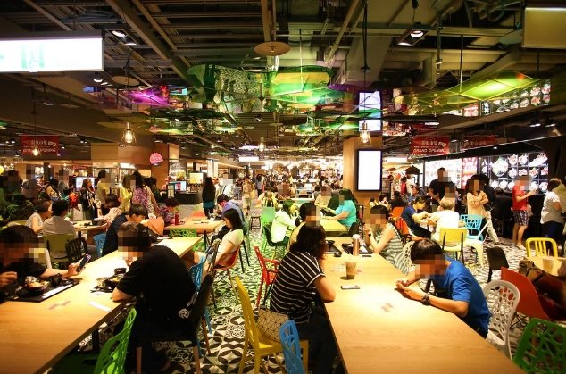 左營新光三越美食街