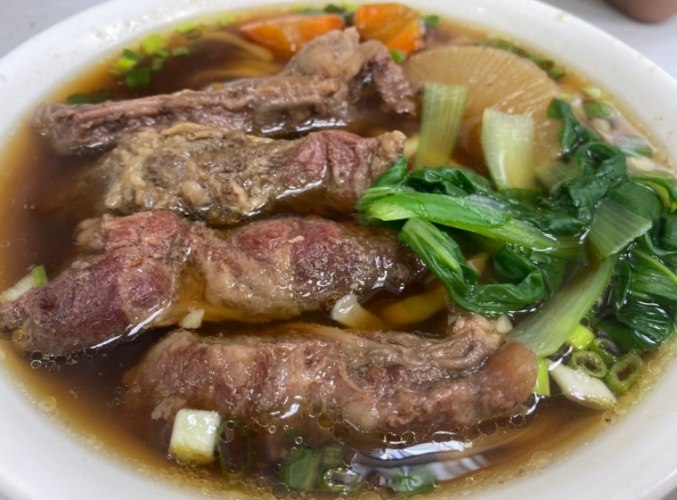 嘉義牛肉麵