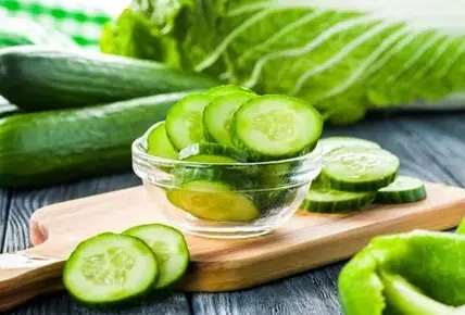 小黃瓜變黃 小黃瓜變黃