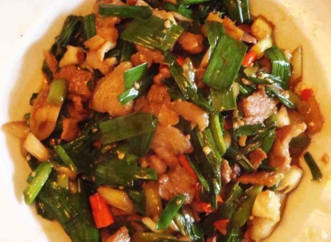 家常炒蒜苗技巧 家常炒蒜苗技巧