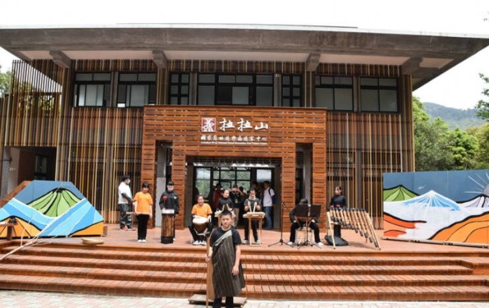 拉拉山免搭帳營地