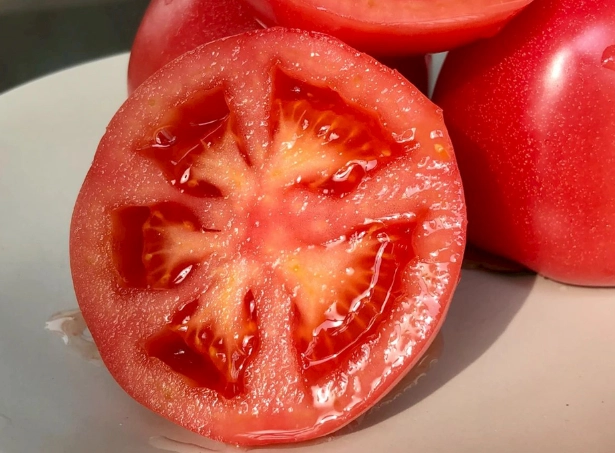喉嚨痛吃番茄