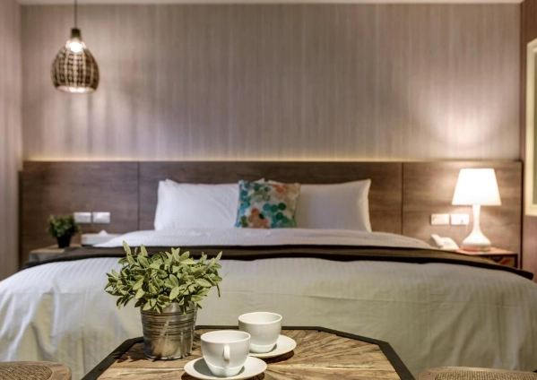 宜蘭車站附近旅館