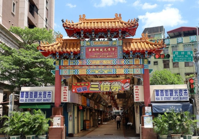 萬華區必比登小吃