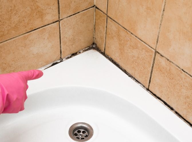 浴室發霉小蘇打方法