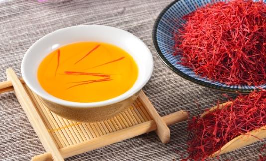 藏紅花熱水泡法