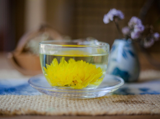 喉嚨痛 菊花茶 喉嚨痛 菊花茶