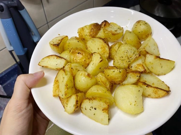 氣炸鍋冷凍馬鈴薯做法 氣炸鍋冷凍馬鈴薯做法