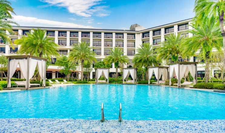 桃園飯店游泳池