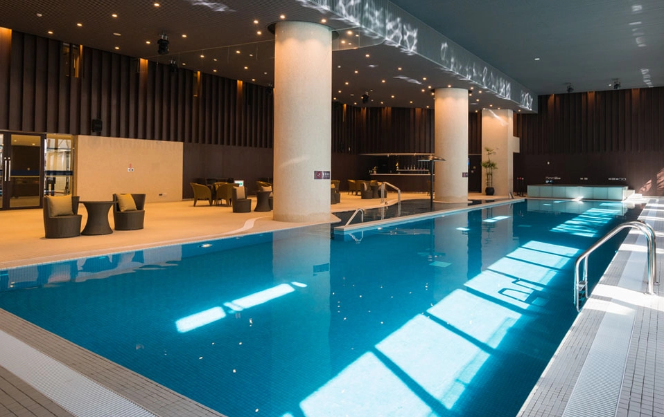 台北飯店游泳池設施 台北飯店游泳池設施