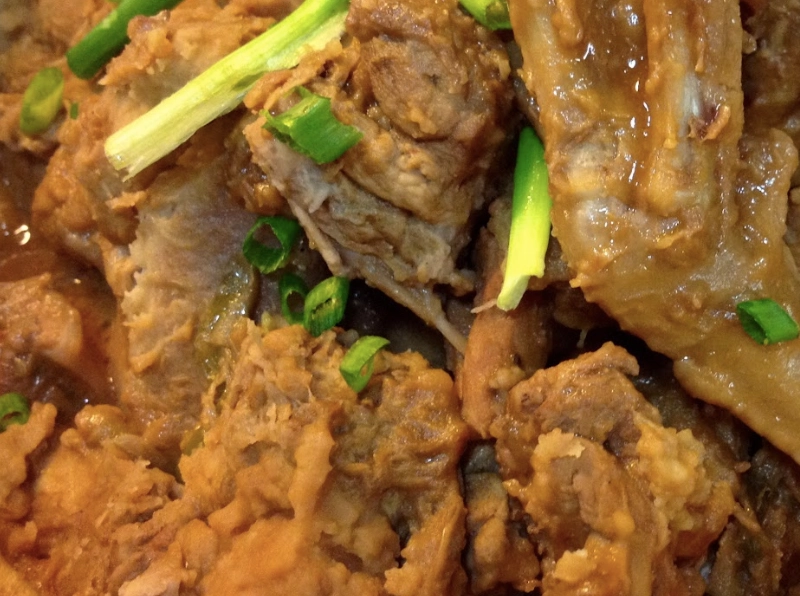 南乳芋頭炆雞做法