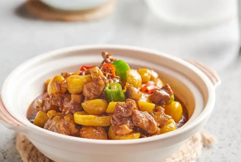 洋蔥栗子炆雞 做法 洋蔥栗子炆雞 做法