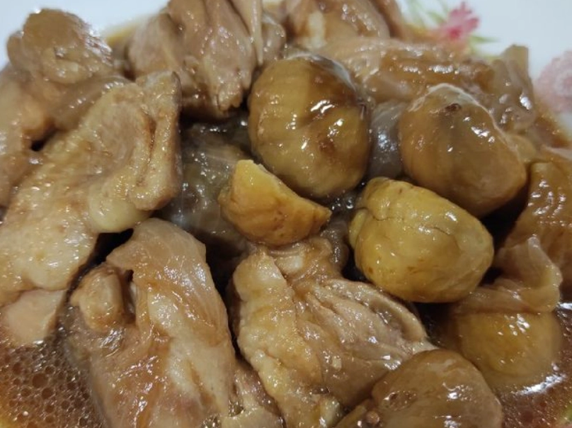 洋蔥栗子炆雞 做法 洋蔥栗子炆雞 做法