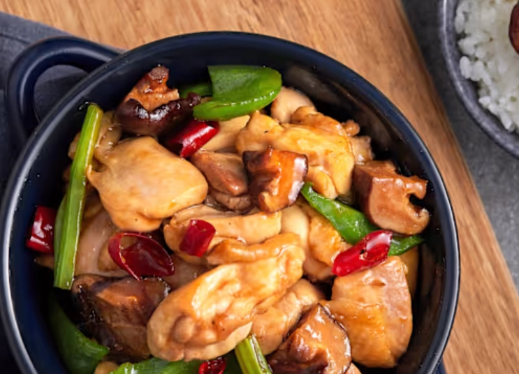 家常燜雞做法 家常燜雞做法